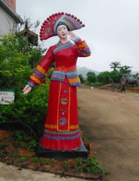 广西灵山县奇石湖山庄景观雕塑