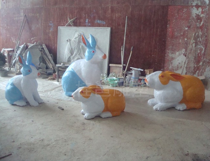 南宁兔子雕塑