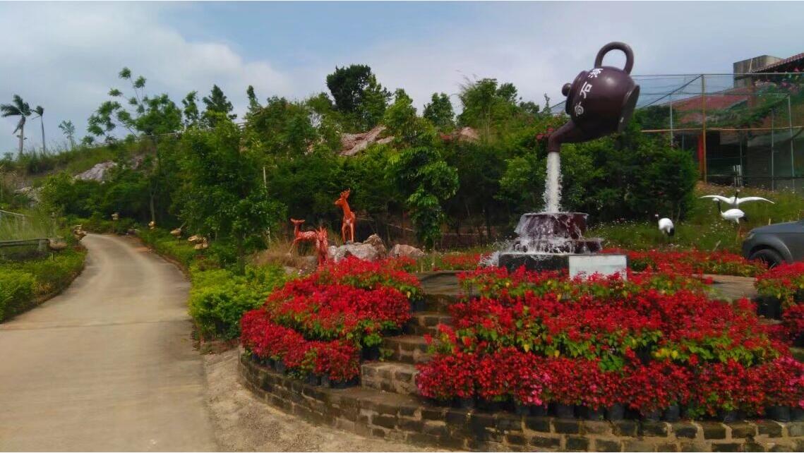 广西灵山县奇石湖山庄景观雕塑